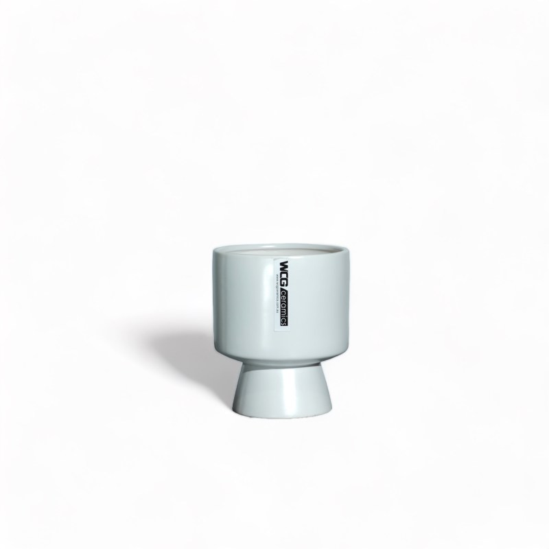 Small Matte White Flowerpot U010013