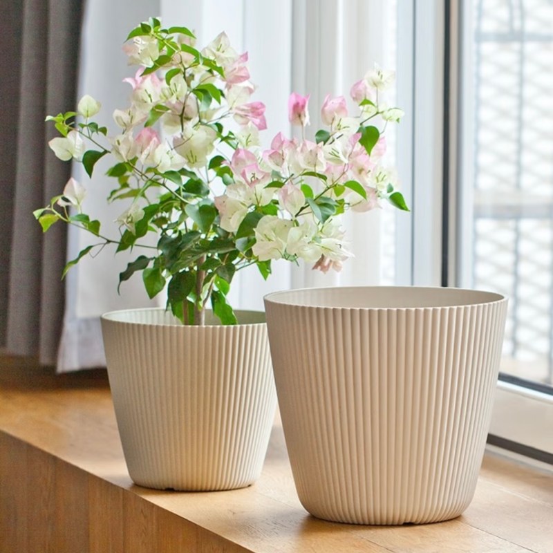 Linear Harmony Pot PL08