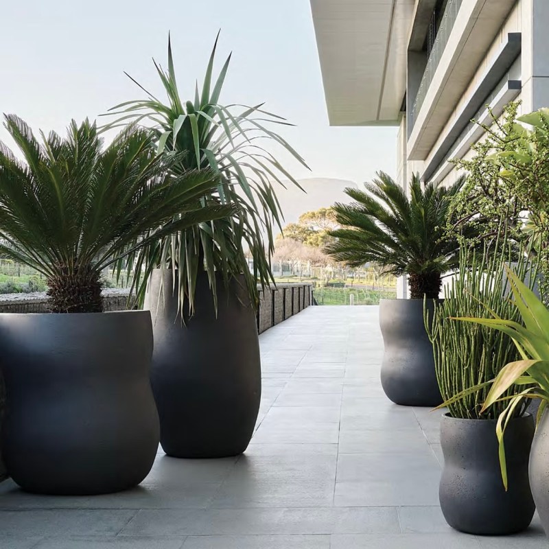 Shadow Curve Planter FB17