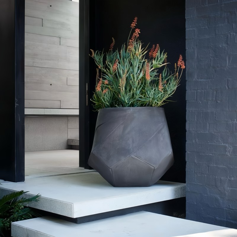 Obsidian Gem Planter FB19